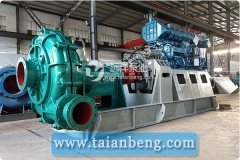 远洋牌耐磨吸砂泵在中国香港进行吹沙船卸沙工程