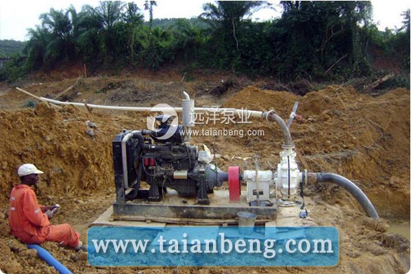 抽沙泵车